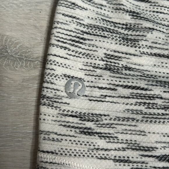 Lululemon Twist & Toil Tank - Picture 5 of 5